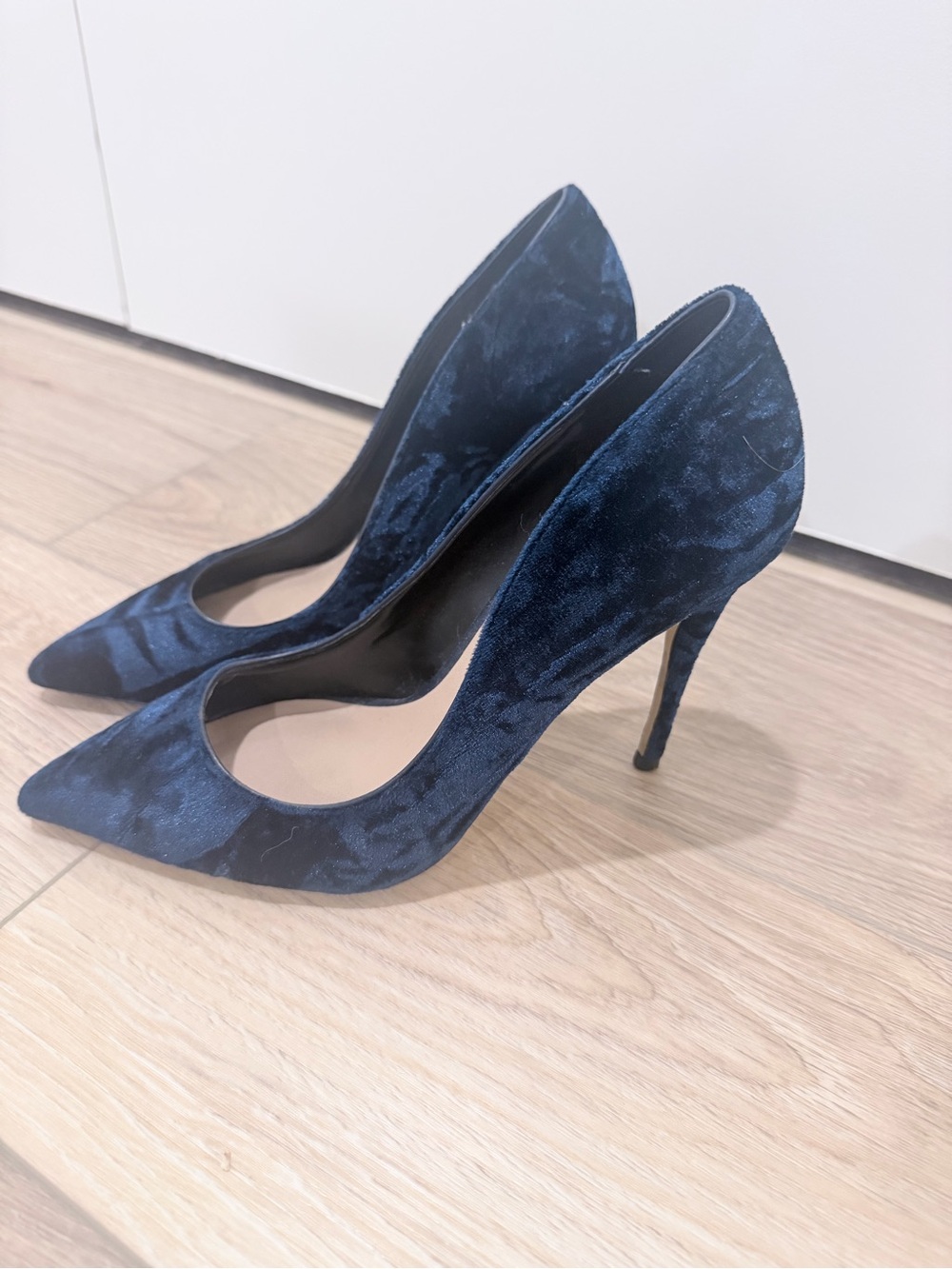 Aldo size 7 Women's Velvet Pointed-Toe Stiletto Heels